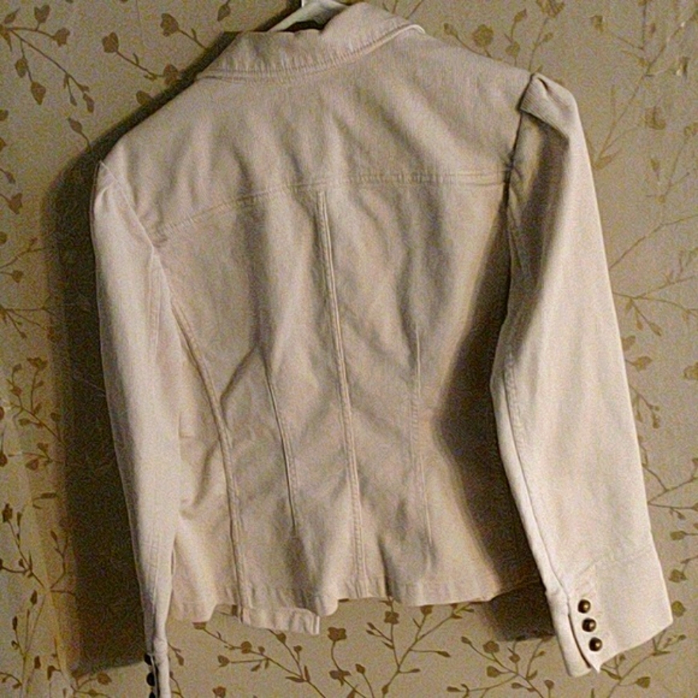 Cream blazer - Picture 2 of 4